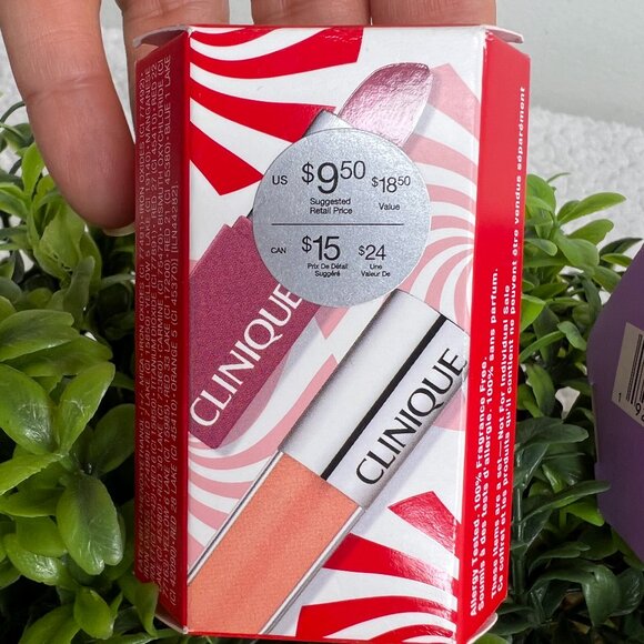 CLINIQUE - 4-Pc. Fan Favorites Mini Set (45$ Value) - Picture 2 of 5